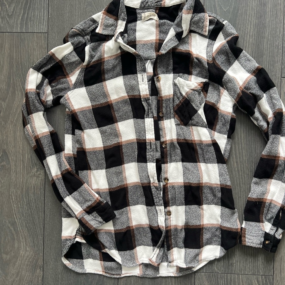 Women’s Soft Black and White Plaid Flannel Shirt